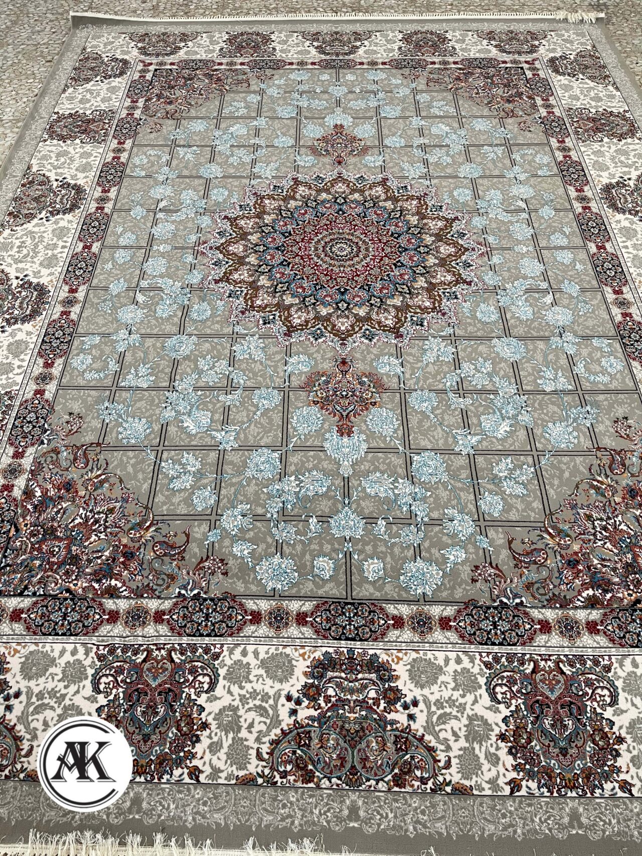 فرش 700 شانه اهورا فیلی