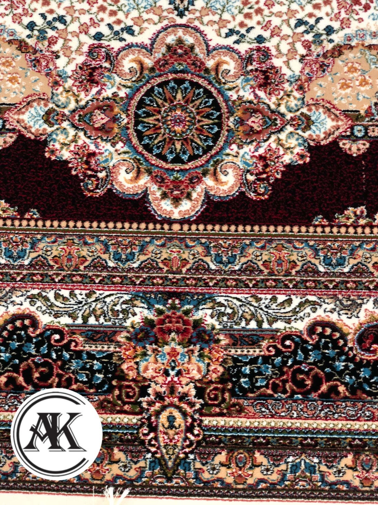 فرش 700 شانه آریا مهر کرم