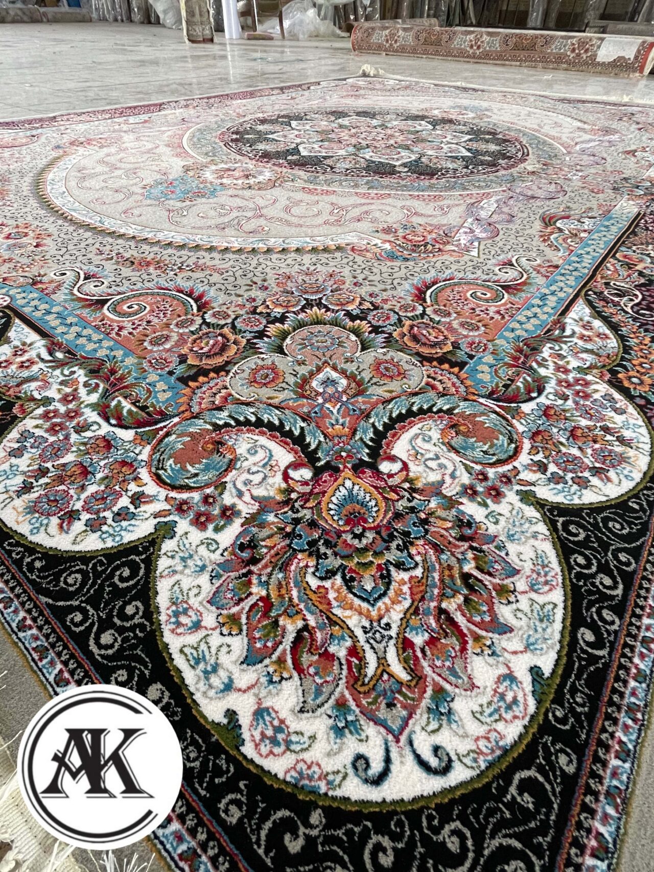 فرش 700 شانه مانا فیلی