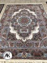 فرش 700 شانه حوض نقره کرم با نخ اکریلیک 1