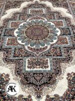 فرش 700 شانه حوض نقره کرم با نخ اکریلیک 5