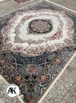 فرش 700 شانه فردوس کرم با نخ اکریلیک