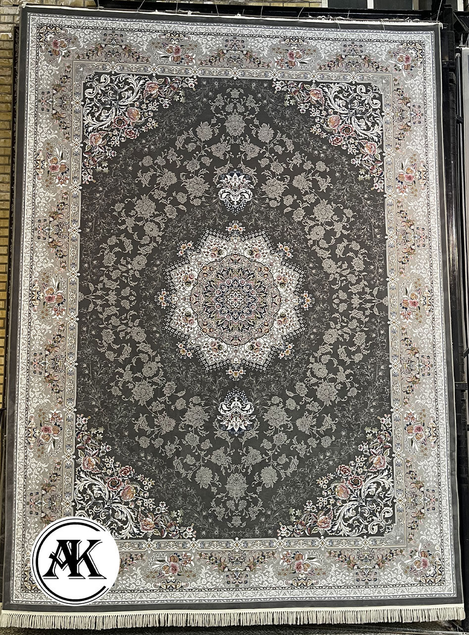 فرش-700-شانه-آذین-زغالی-گل_برجسته