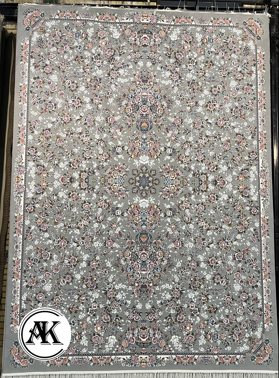 فرش-700-شانه-سلنا-نقره_ای-گل_برجسته
