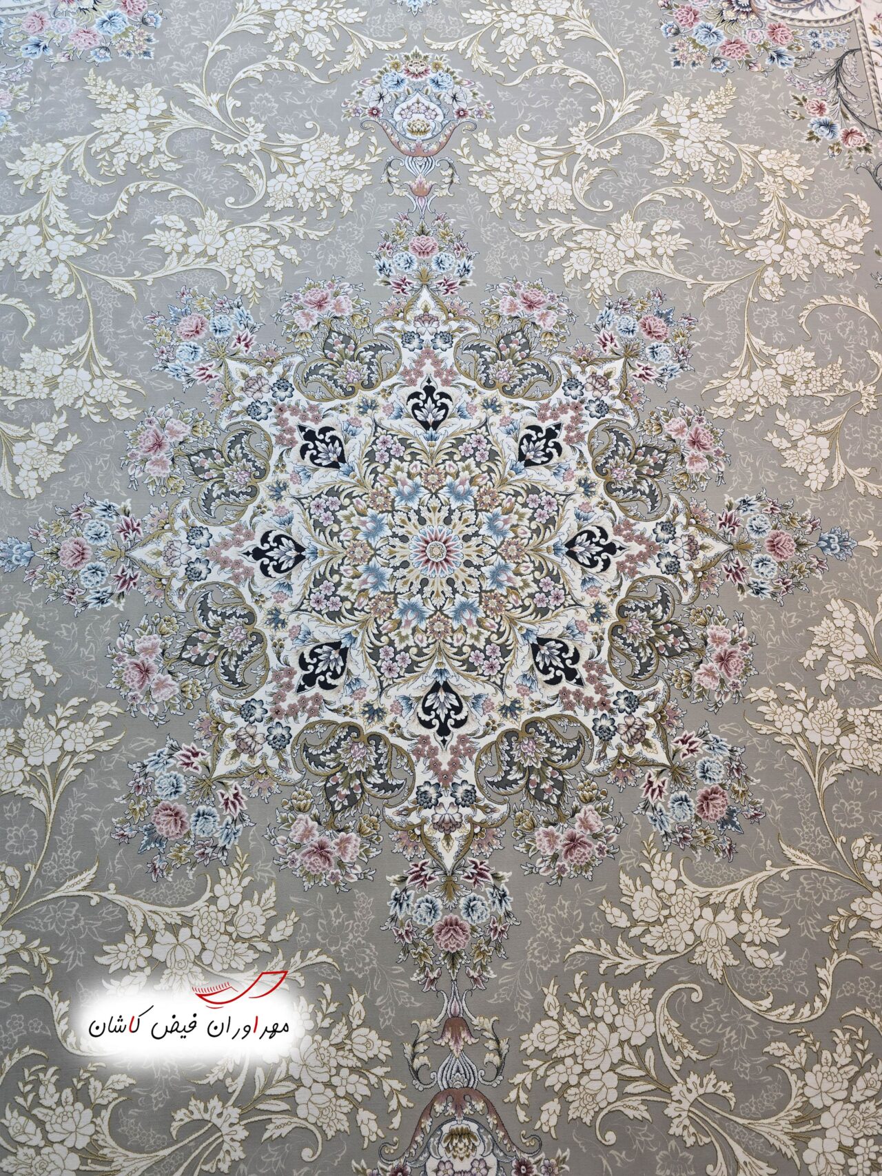 فرش 1500 شانه بهار نقره‌ای (3)