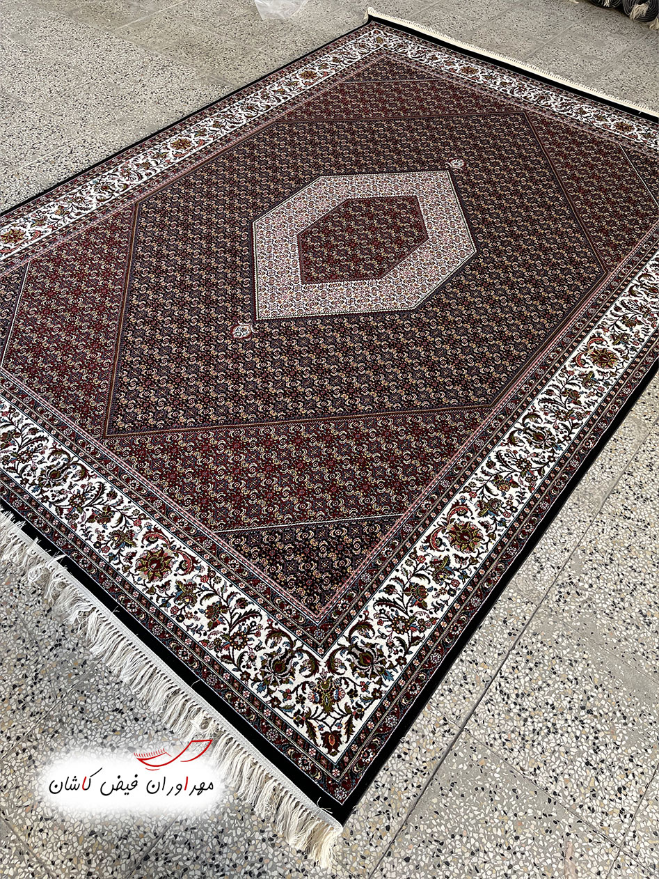 فرش 700 شانه بیجار سرمه‌ای با نخ اکریلیک (1)