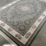 فرش 700 شانه چکاوک دودی با نخ اکریلیک (1)