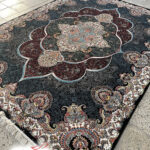 فرش 700 شانه پانیذ سرمه‌ای با نخ اکریلیک (1)