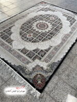 فرش 700 شانه مانلی سرمه‌ای با نخ اکریلیک (1)